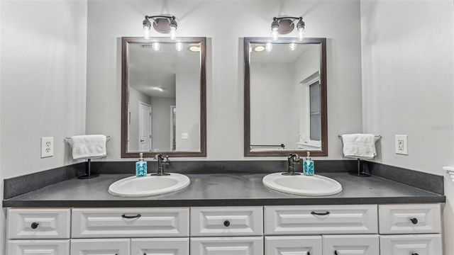 926 HOLLINGSWORTH ROAD, Lakeland, FL 33801