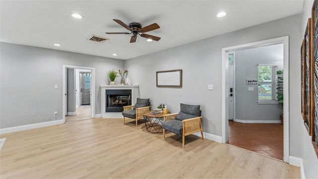 926 HOLLINGSWORTH ROAD, Lakeland, FL 33801