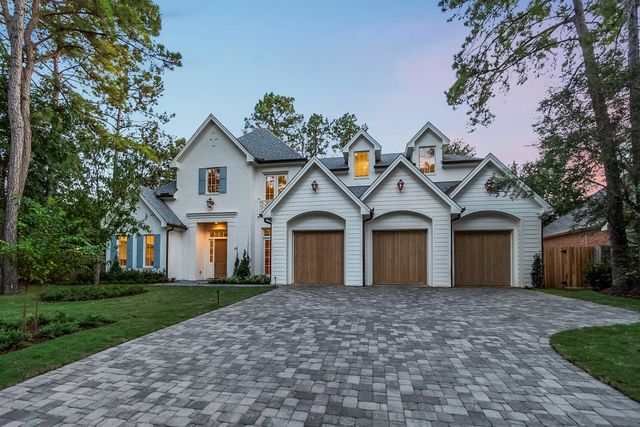 5 Hollymead Drive, The Woodlands, TX 77381