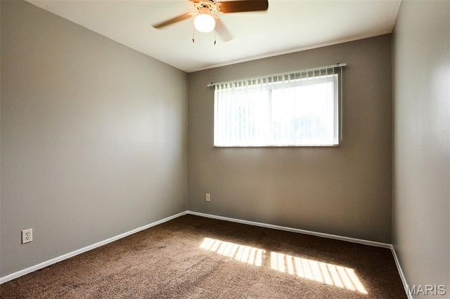 13 Sunridge Lane, Florissant, MO 63031