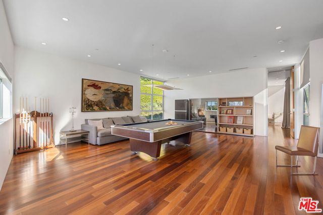 1290 Angelo Drive, Beverly Hills, CA 90210