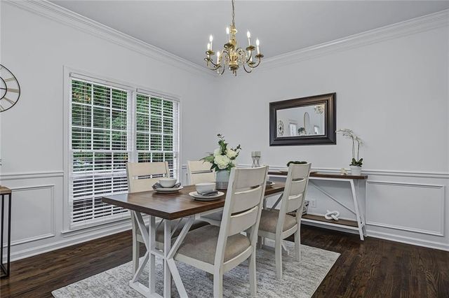 1509 Shadow Ridge Circle, Woodstock, GA 30189