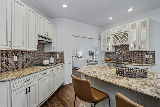1509 Shadow Ridge Circle, Woodstock, GA 30189