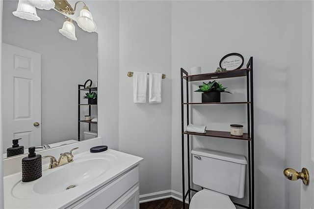 1509 Shadow Ridge Circle, Woodstock, GA 30189