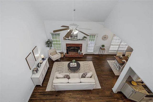 1509 Shadow Ridge Circle, Woodstock, GA 30189