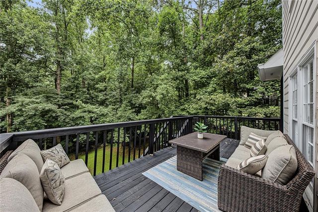 1509 Shadow Ridge Circle, Woodstock, GA 30189