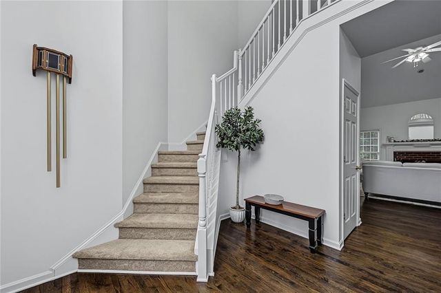 1509 Shadow Ridge Circle, Woodstock, GA 30189