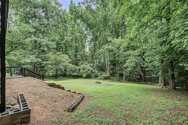 1509 Shadow Ridge Circle, Woodstock, GA 30189