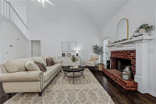 1509 Shadow Ridge Circle, Woodstock, GA 30189