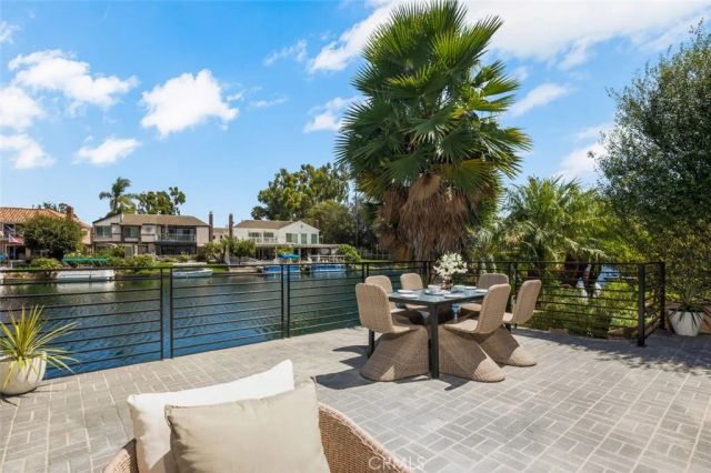 22627 Lakeside Lane, Lake Forest, CA 92630