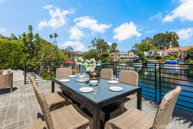 22627 Lakeside Lane, Lake Forest, CA 92630