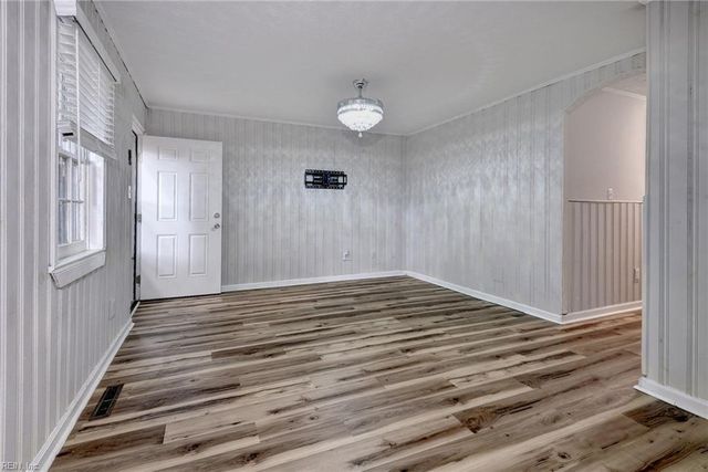 461 Dare AVE, Hampton, VA 23661
