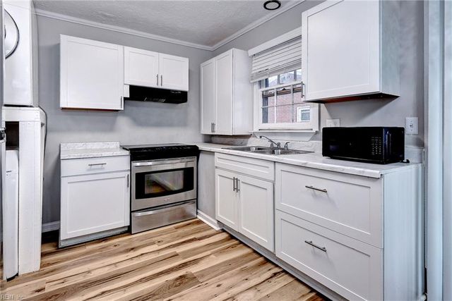 461 Dare AVE, Hampton, VA 23661