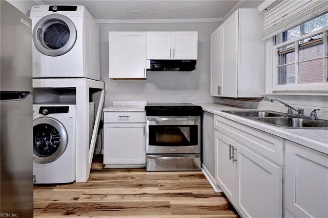 461 Dare AVE, Hampton, VA 23661
