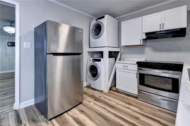 461 Dare AVE, Hampton, VA 23661