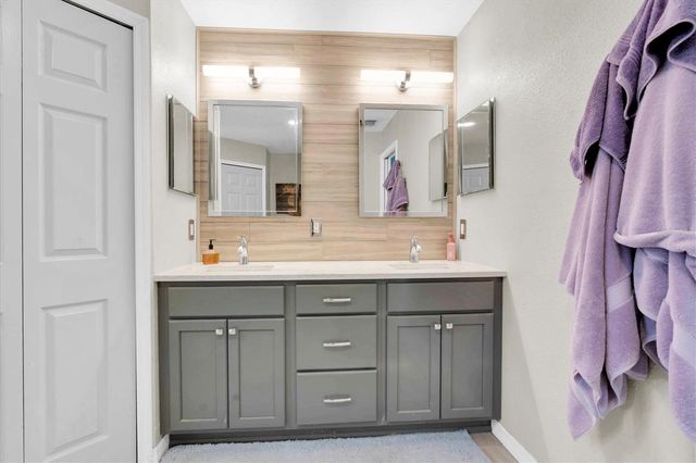 6041 65TH AVENUE N, Pinellas Park, FL 33781