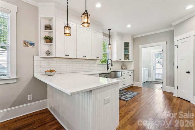 111 N Turner Avenue, Charlotte, NC 28216