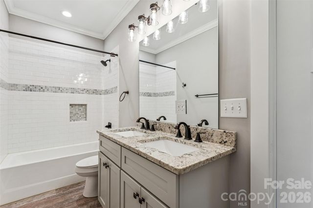 111 N Turner Avenue, Charlotte, NC 28216