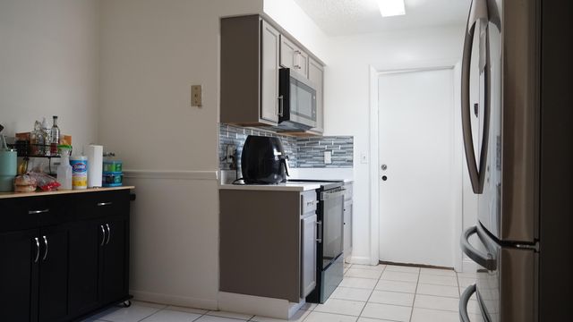 5805 BOSQUE Lane, West Palm Beach, FL 33415