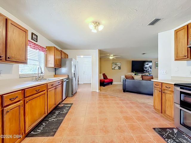 2 Radford Lane, Palm Coast, FL 32164