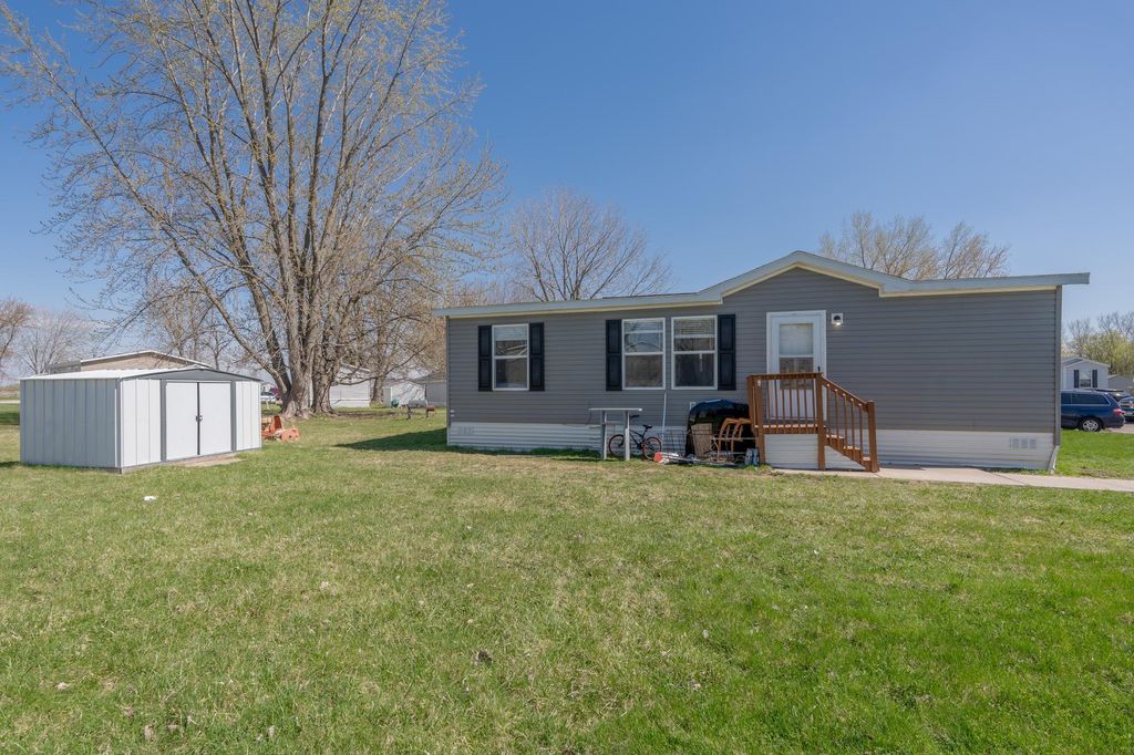 923 Hamlet Circle, Lakeville, MN 55044 — photo 3