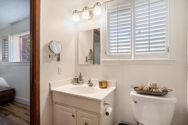 6808 FRANTZ Drive NE, Albuquerque, NM 87109