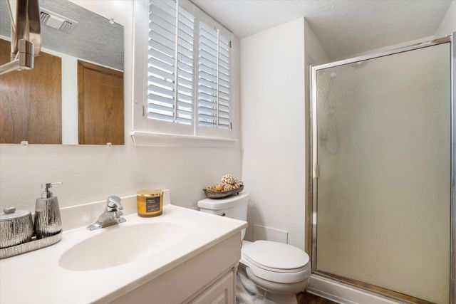 6808 FRANTZ Drive NE, Albuquerque, NM 87109