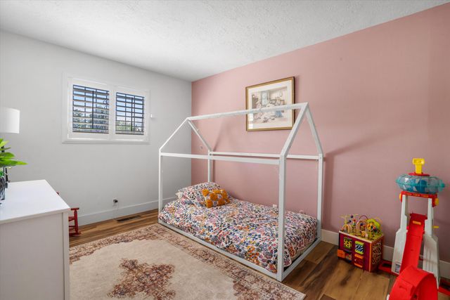 6808 FRANTZ Drive NE, Albuquerque, NM 87109