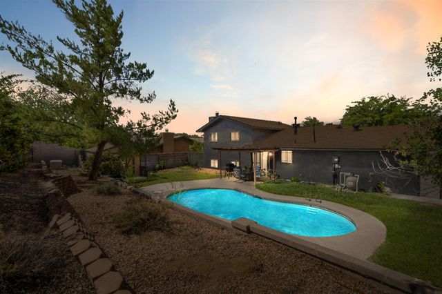 6808 FRANTZ Drive NE, Albuquerque, NM 87109