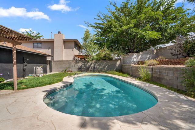 6808 FRANTZ Drive NE, Albuquerque, NM 87109