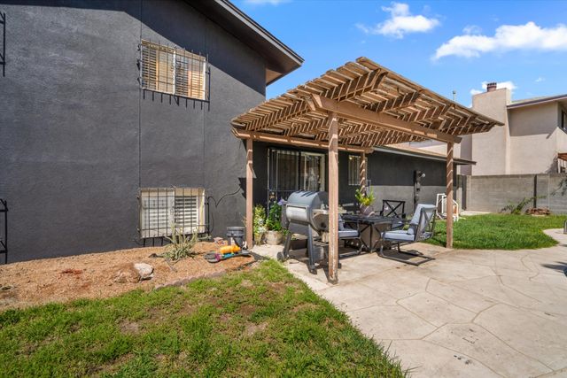 6808 FRANTZ Drive NE, Albuquerque, NM 87109