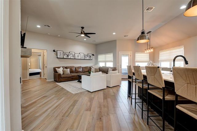 6617 NW 148th Street, Oklahoma City, OK 73142