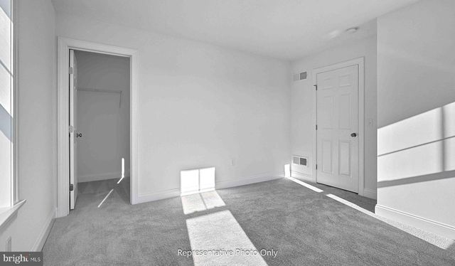 2231 S AUTUMN CHASE DR, Mechanicsburg, PA 17055