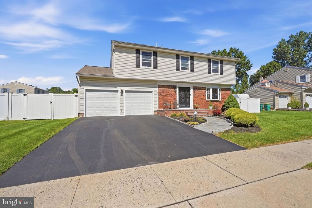 8 NANCIA CT, FALLSINGTON, PA 19054 — photo 4
