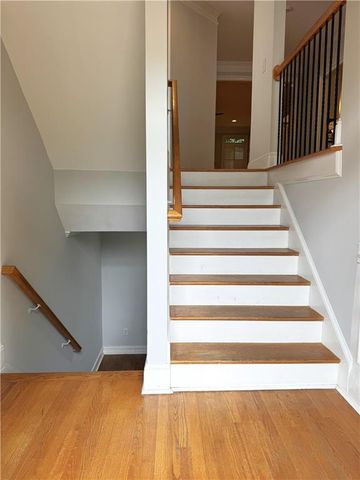 871 Lenox Ct NE, Atlanta, GA 30324