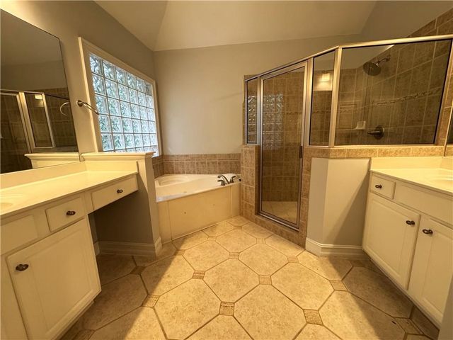 871 Lenox Ct NE, Atlanta, GA 30324