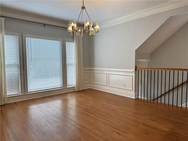 871 Lenox Ct NE, Atlanta, GA 30324