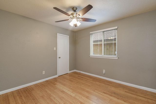 8806 Lakeside Forest Drive, Houston, TX 77088