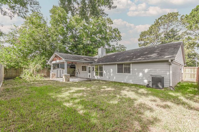 8806 Lakeside Forest Drive, Houston, TX 77088