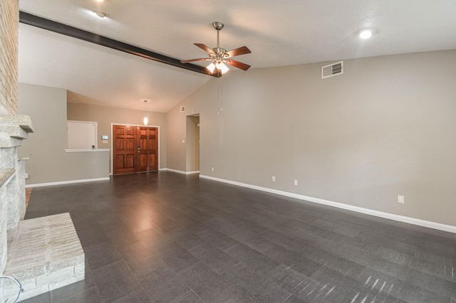 8806 Lakeside Forest Drive, Houston, TX 77088