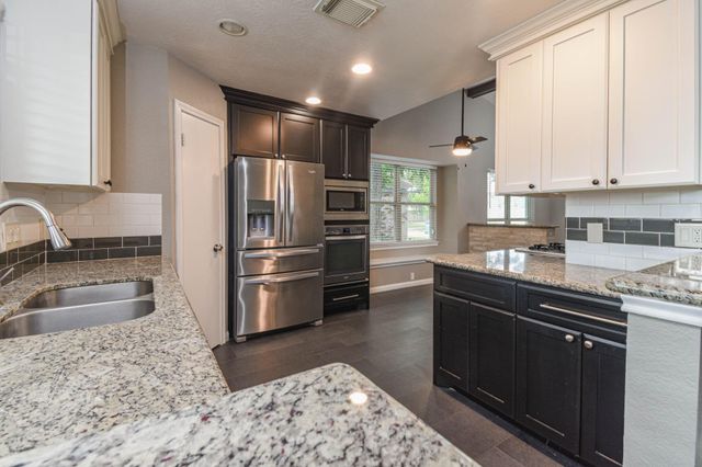 8806 Lakeside Forest Drive, Houston, TX 77088