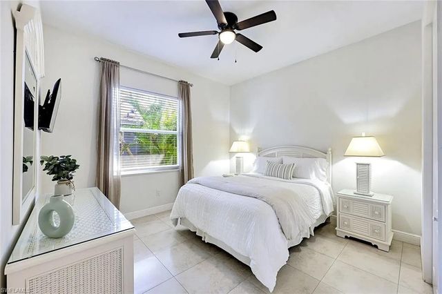 847 98th AVE N, Naples, FL 34108