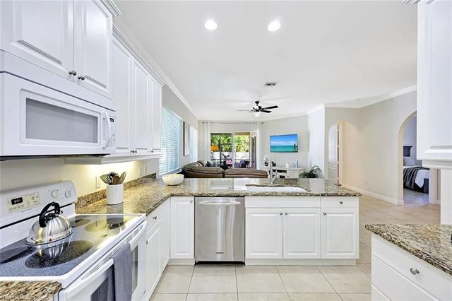 847 98th AVE N, Naples, FL 34108