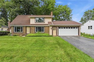 304 Orchard Creek Lane, Greece, NY 14612