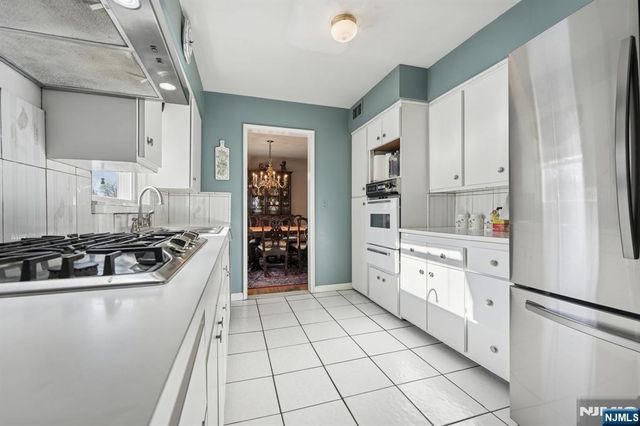 28 Holland Avenue, Demarest, NJ 07627