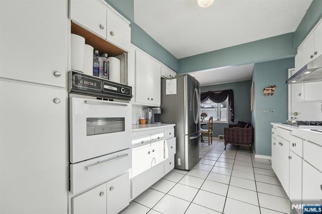 28 Holland Avenue, Demarest, NJ 07627