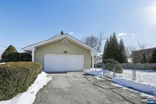 28 Holland Avenue, Demarest, NJ 07627