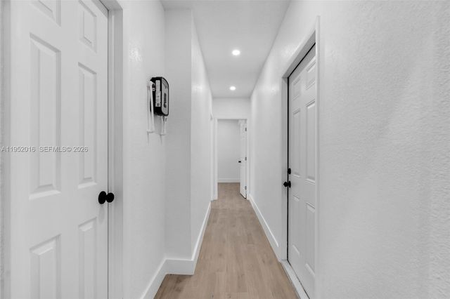 75 NW 160th St, Miami, FL 33169