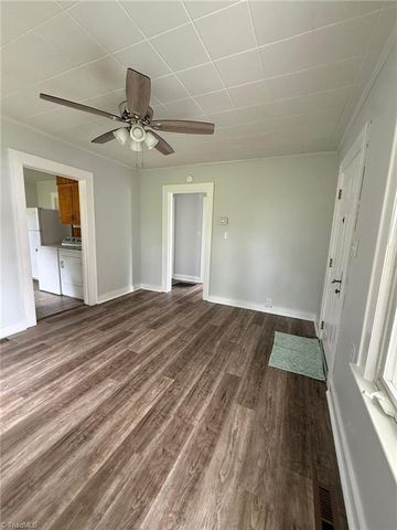153 Green Street, Mount Airy, NC 27030