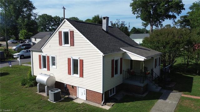 153 Green Street, Mount Airy, NC 27030